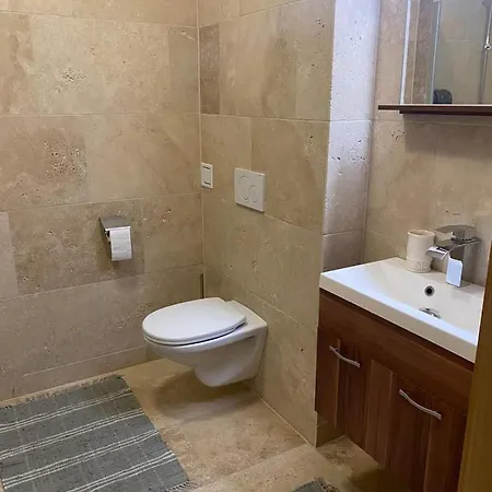 Klein Tirol Appartement Pettneu am Arlberg